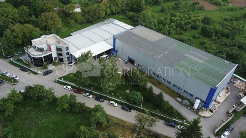 Дава под Наем ФАБРИКА/ЗАВОД в град Кюстендил, Запад - 3500 кв.м / 8 400 € » 16 428.97 лв., ДЖЕЙ И ДЖЕЙ КОРПОРЕЙШЪН ООД