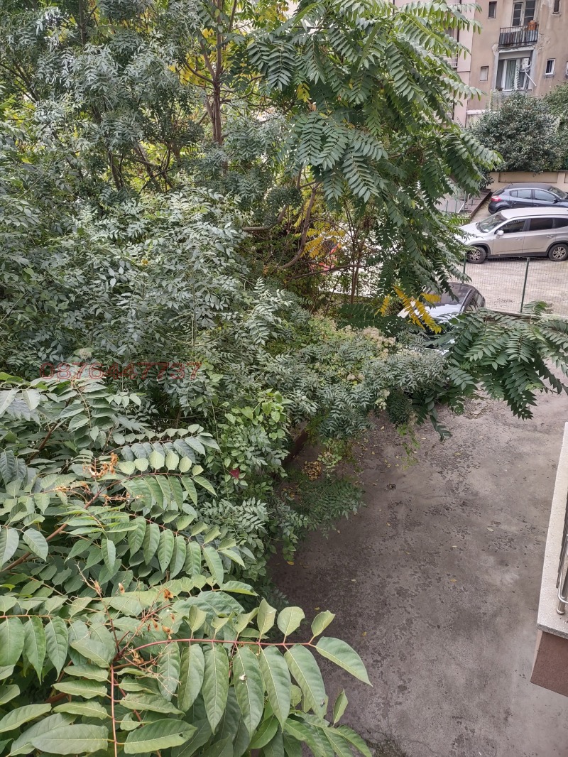 Дава под наем ГАРАЖ, ПАРКОМЯСТО, гр. София, Център, снимка 2 - Гаражи и паркоместа - 53404385