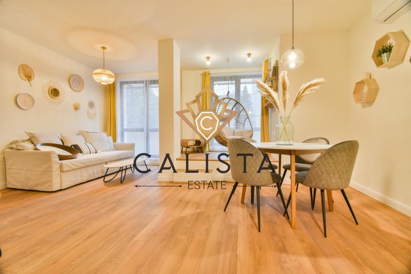 Do wynajęcia  1 sypialnia Sofia , Reduta , 63 mkw | 47523018