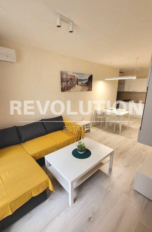 For Rent  1 bedroom Varna , Asparuhovo , 60 sq.m | 42505313