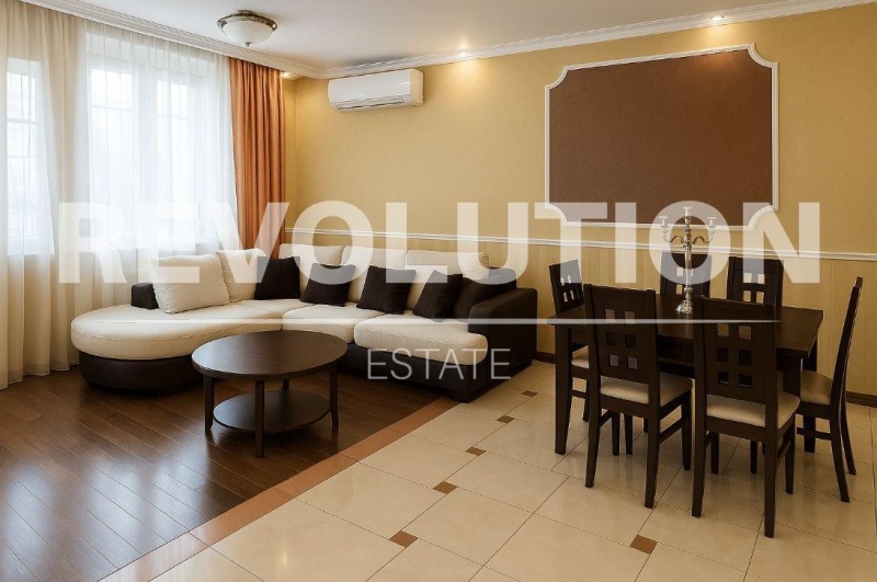 Дава под нем  4-стаен, град Варна, Център •  750 EUR • ID 27669854 — holmes.bg - [1] 