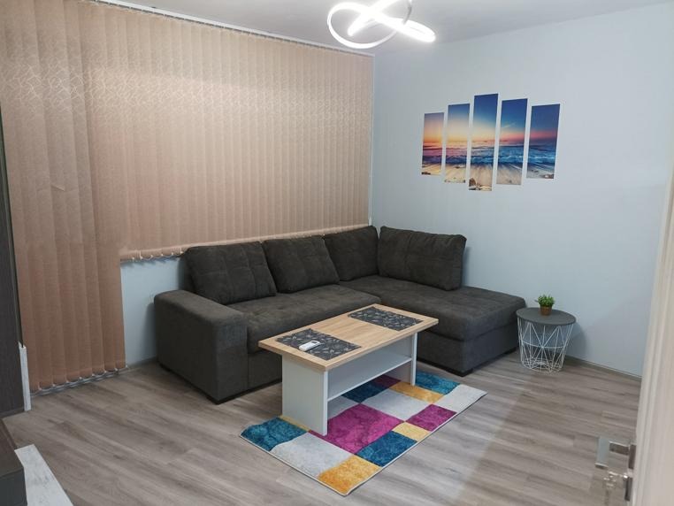 For Rent  1 bedroom Plovdiv , Kamenitsa 2 , 60 sq.m | 69293223 - image [2]