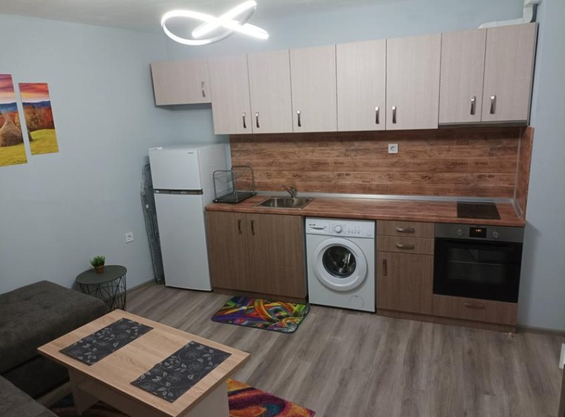 Дава под нем  2-стаен, град Пловдив, Каменица 2 •  425 EUR • ID 50466644 — holmes.bg - [1] 