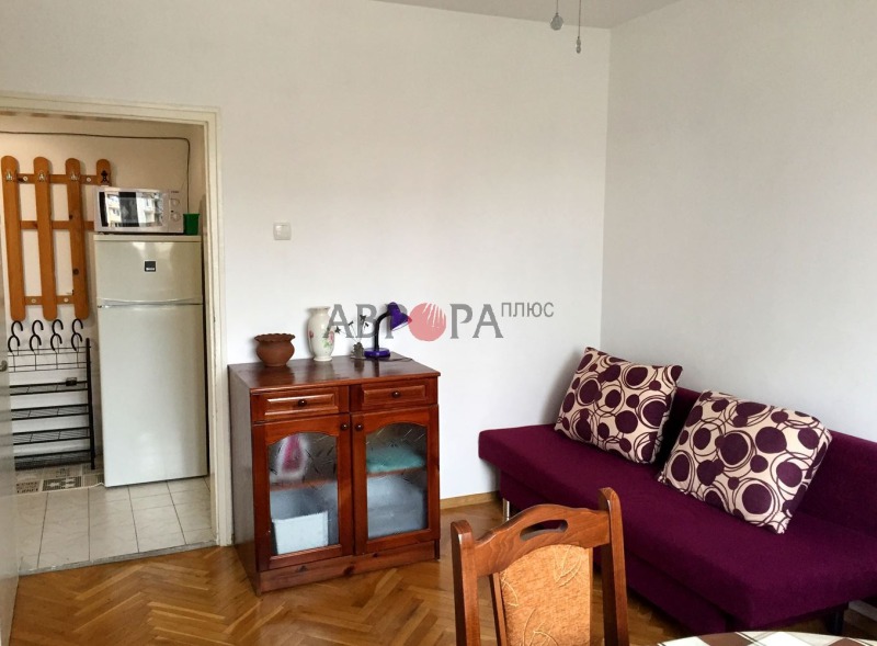 Дава под наем 2-СТАЕН, гр. Бургас, Зорница, снимка 2 - Апартаменти - 53084146