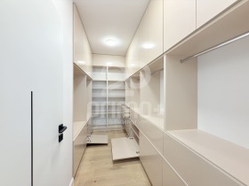House m-t Detski grad, Sofia 9