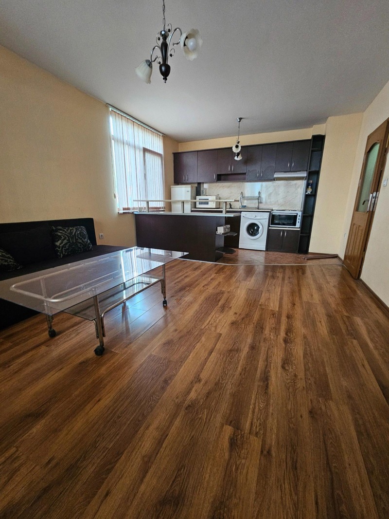 For Rent  1 bedroom Plovdiv , Karshiyaka , 72 sq.m | 28627289