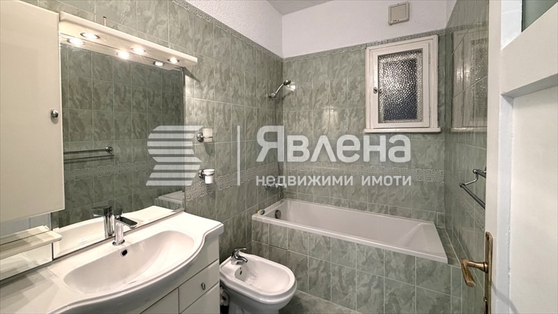 Дава под наем 3-СТАЕН, гр. София, Център, снимка 5 - Апартаменти - 55533375