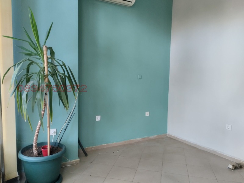 De inchiriat  Cladire industriala Varna , Colhozen pazar , 20 mp | 55833703 - imagine [3]