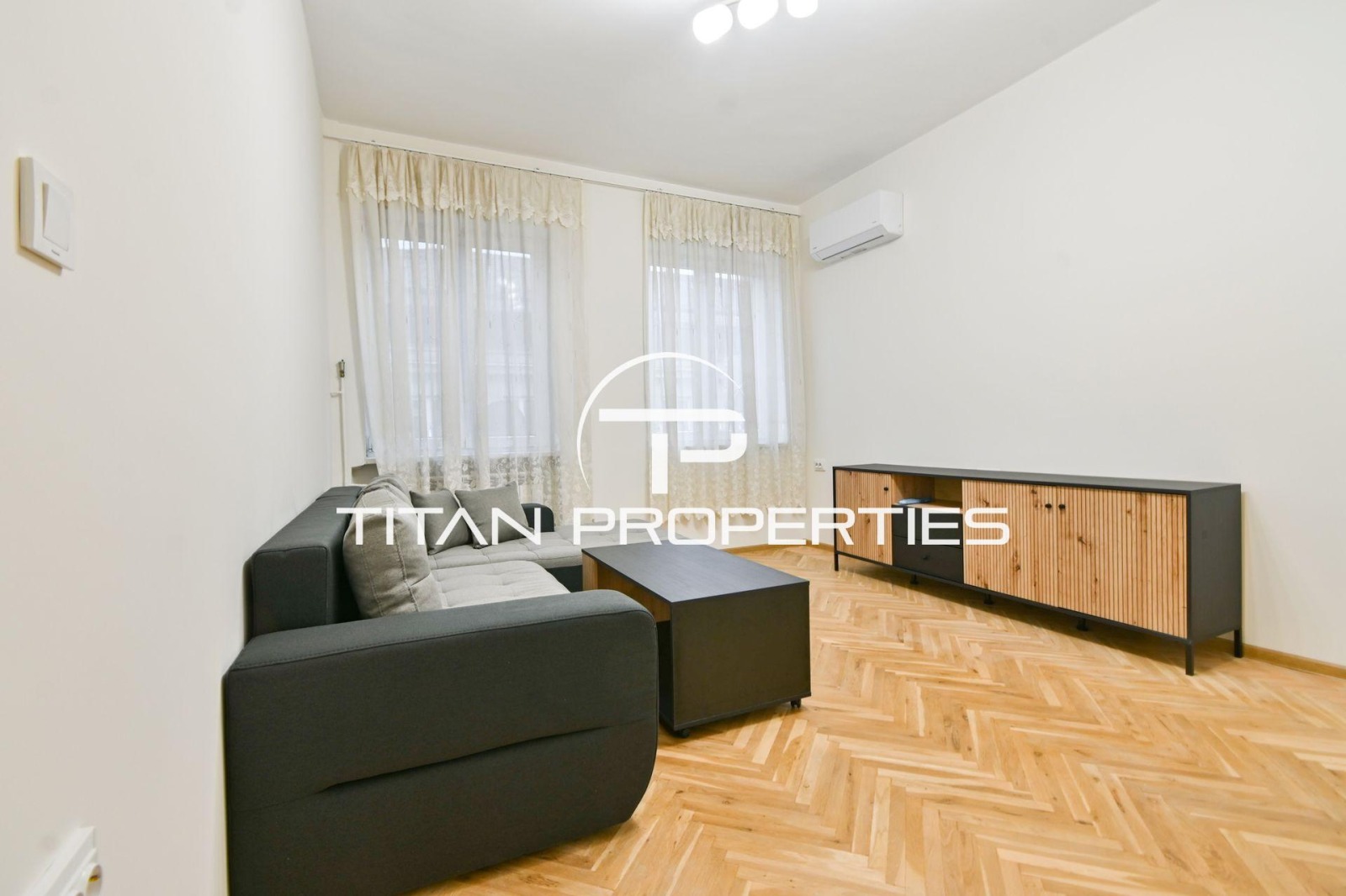 Дава под наем 2-СТАЕН, гр. София, Център, снимка 2 - Апартаменти - 53971471