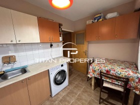 1 dormitorio Chayka, Varna 3