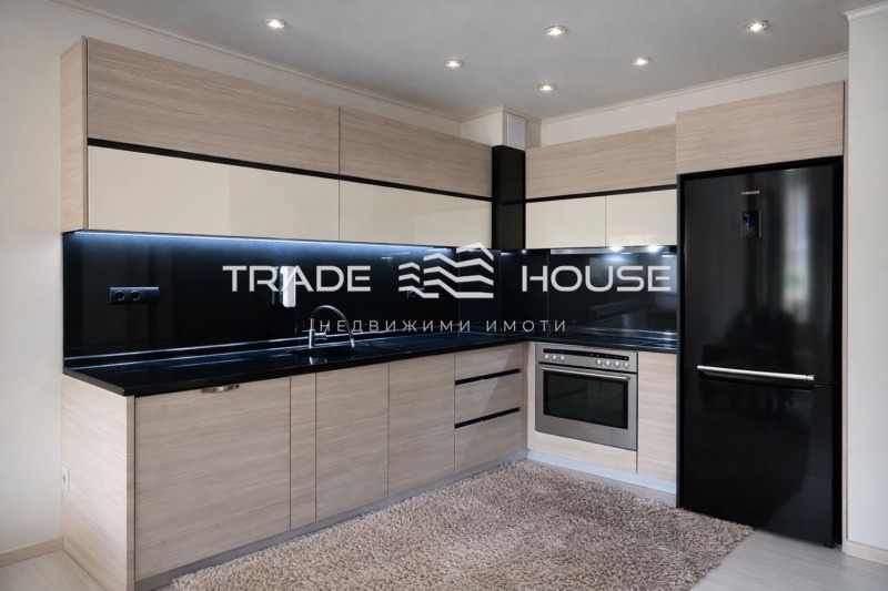 Дава под наем  2-стаен град Пловдив , Кючук Париж , 90 кв.м | 85172599