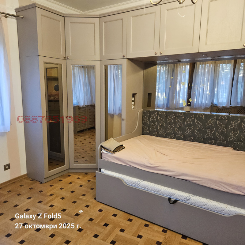 Дава под наем 3-СТАЕН, гр. София, Център, снимка 5 - Апартаменти - 52686318