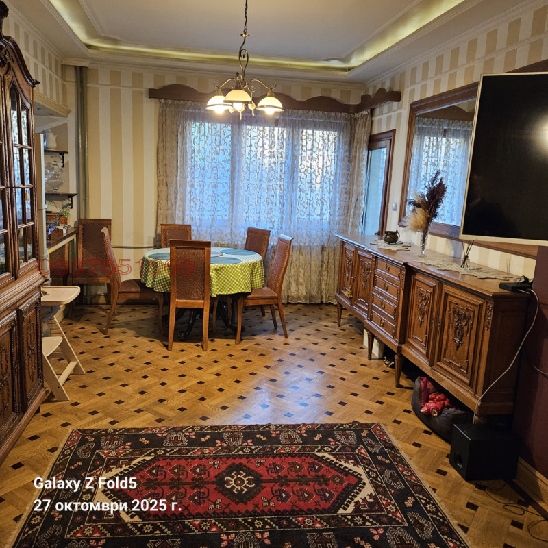 Дава под наем 3-СТАЕН, гр. София, Център, снимка 3 - Апартаменти - 52686318