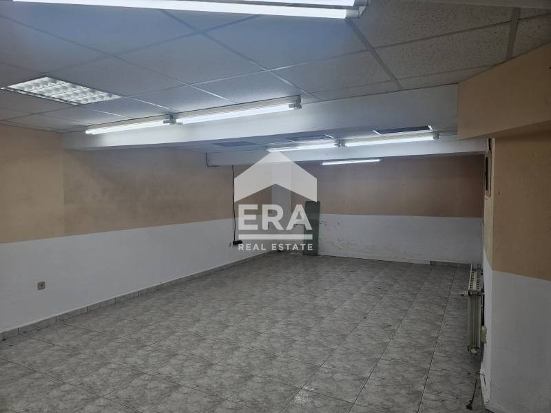 Дава под наем БИЗНЕС ИМОТ, гр. Варна, Окръжна болница-Генерали, снимка 12 - Други - 51613656