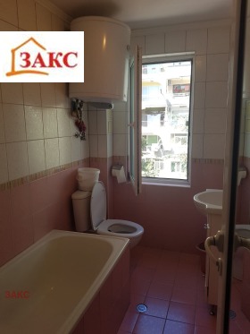 2 bedroom Vazrozhdentsi, Kardzhali 9