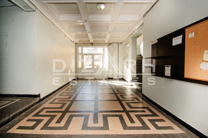 Дава под наем 2-СТАЕН, гр. София, Център, снимка 9 - Апартаменти - 52409584