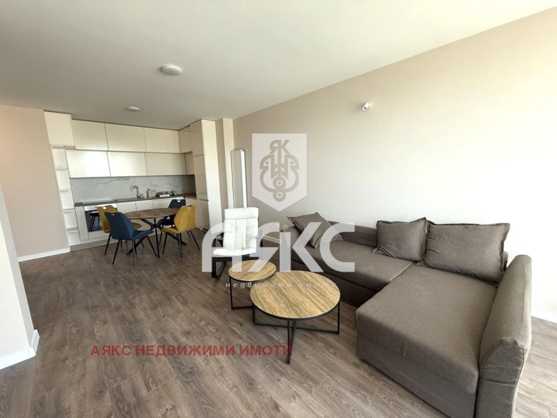 Te huur  2 slaapkamers Sofia , Studentski grad , 126 m² | 72950716