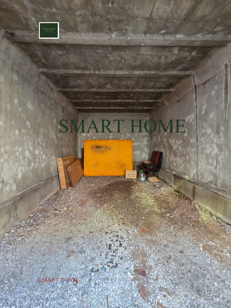 Дава под наем ГАРАЖ, ПАРКОМЯСТО, гр. Велико Търново, Колю Фичето, снимка 2 - Гаражи и паркоместа - 52637570