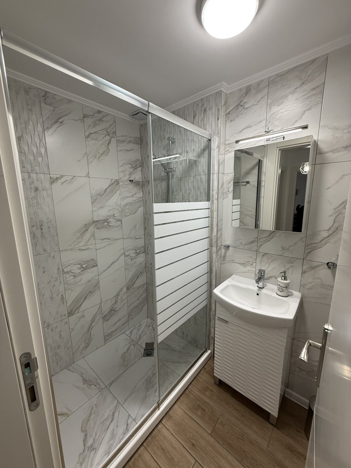 Дава под наем 2-СТАЕН, гр. Пловдив, Христо Смирненски, снимка 6 - Апартаменти - 53640460