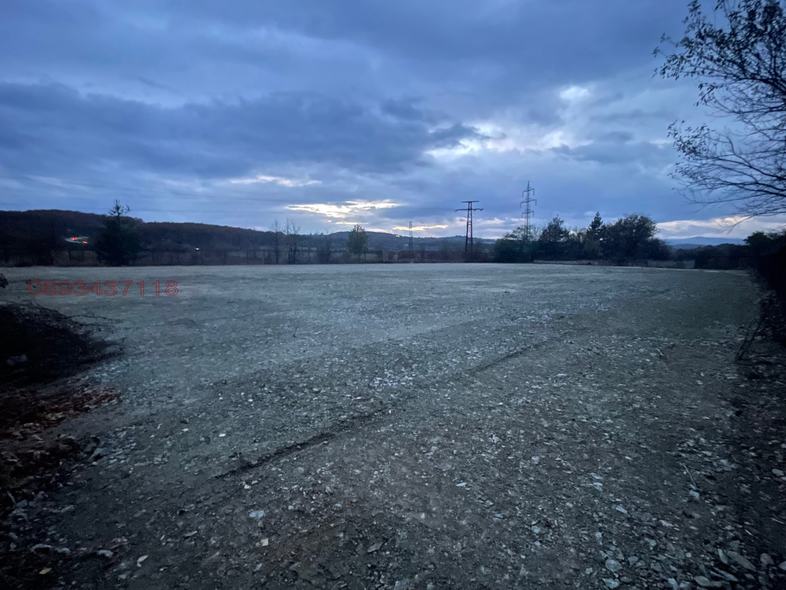 Дава под наем МЯСТО, с. Вакарел, област София област, снимка 2 - Парцели - 53878421