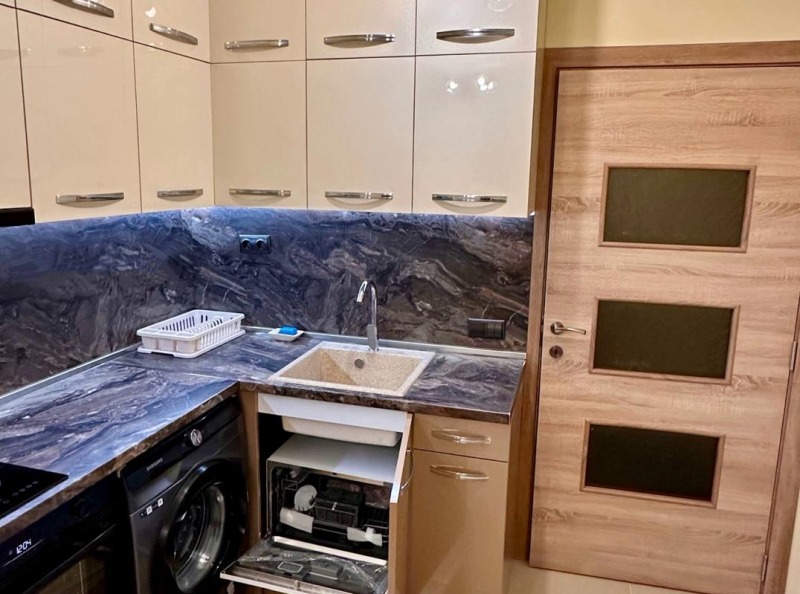 Do wynajęcia  1 sypialnia Plowdiw , Mladeżki Chalm , 68 mkw | 46625009 - obraz [4]