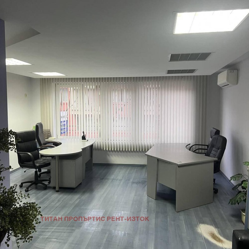 В оренду  Офіс Бургас , Център , 55 кв.м | 76379245