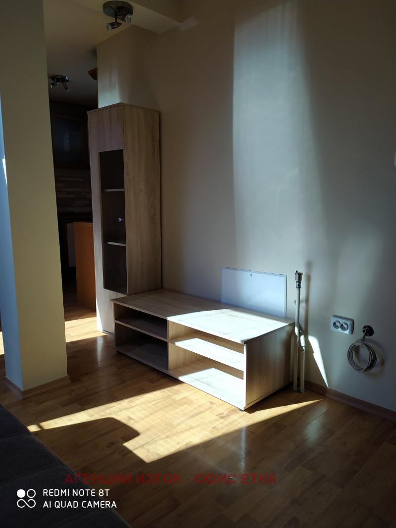 Издаје се  Студио Софија , Младост 1 , 42 м2 | 95567587 - слика [5]