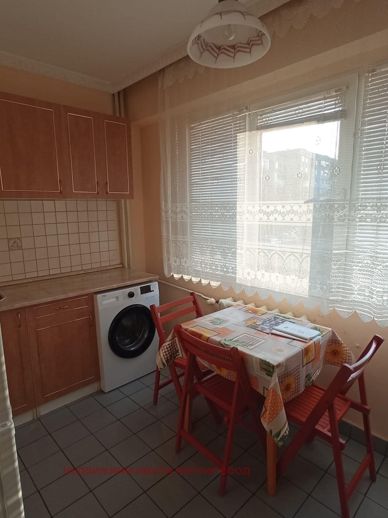 For Rent  1 bedroom Pernik , Moshino , 65 sq.m | 81942753