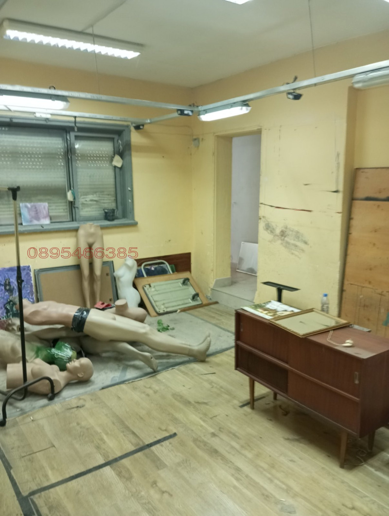 Дава под наем СКЛАД, гр. Перник, Твърди ливади, снимка 6 - Складове - 52783349