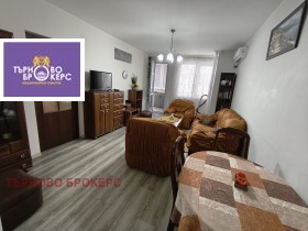 1 quarto Akaciia, Veliko Tarnovo 3