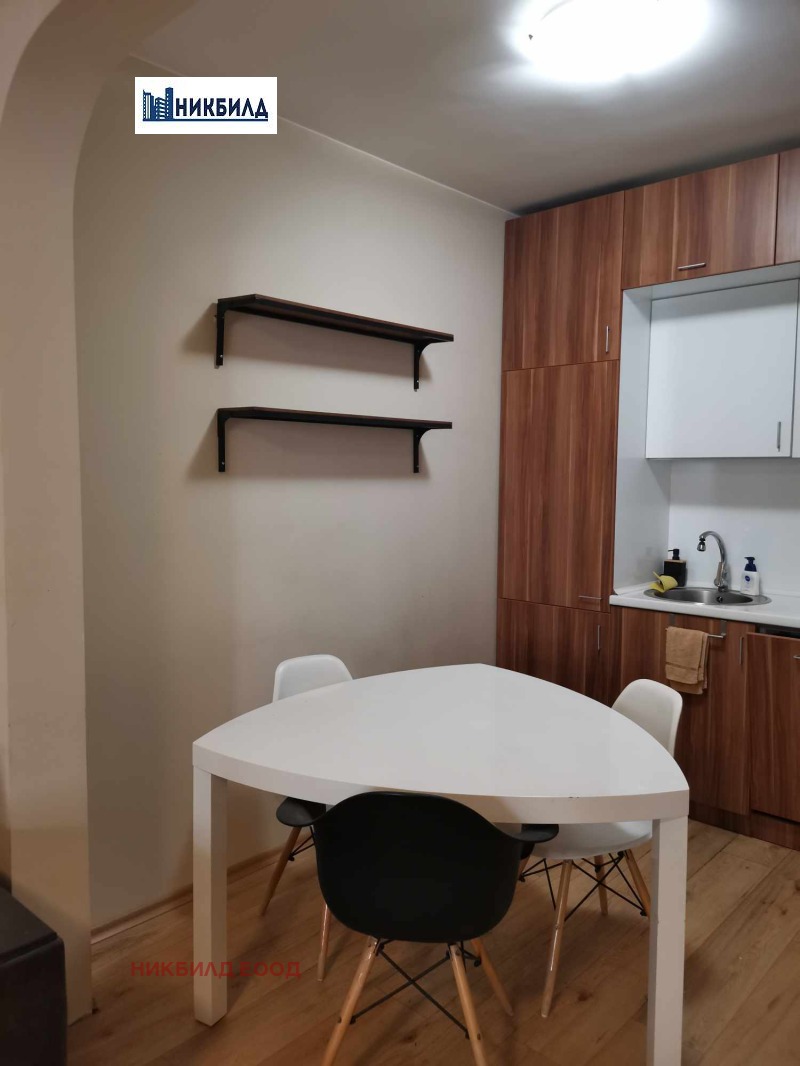 K pronájmu  1 ložnice Sofia , Centar , 60 m2 | 44796925 - obraz [9]
