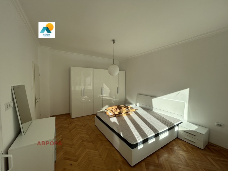 Под наем 2-СТАЕН, град София, Лозенец • 450 € / 880.12 лв. • 28594153 1
