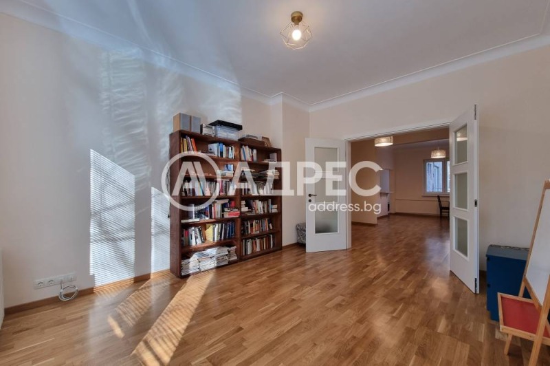 Издаје се  Канцеларија Софија , Центар , 102 м2 | 58333435 - слика [8]