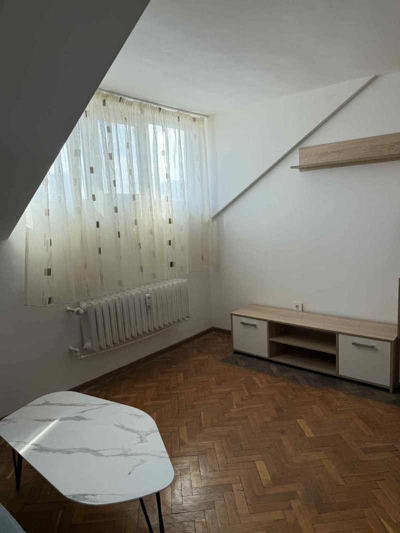 Дава под наем 3-СТАЕН, гр. София, Център, снимка 2 - Апартаменти - 53591034