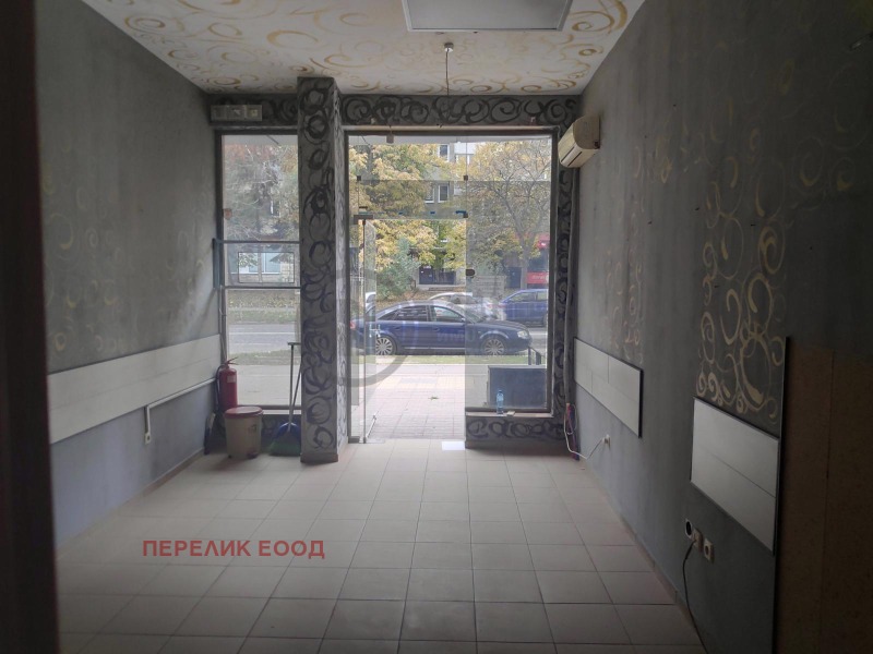 Под наем МАГАЗИН, област Стара Загора, гр. Казанлък • 645 лв. / 329.78 € • 19212949 1