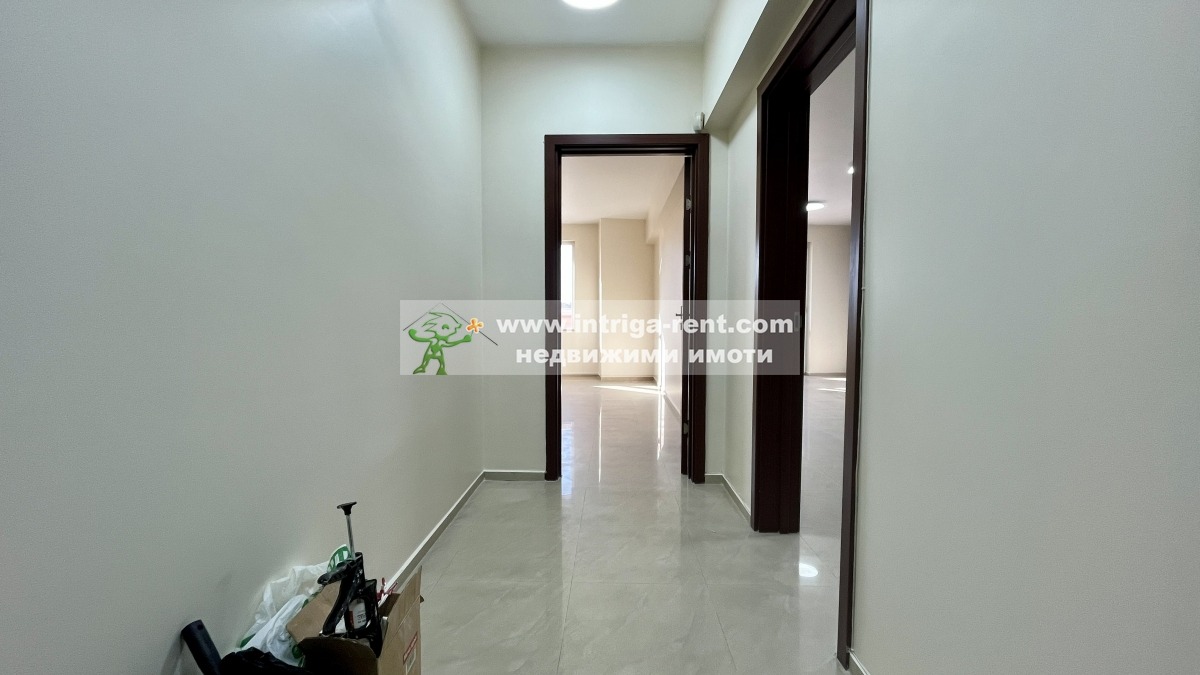 Дава под наем ОФИС, гр. Хасково, Център, снимка 12 - Офиси - 53855657