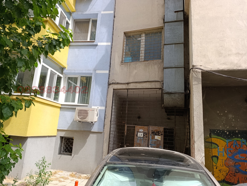 Дава под наем СКЛАД, гр. Пловдив, Център