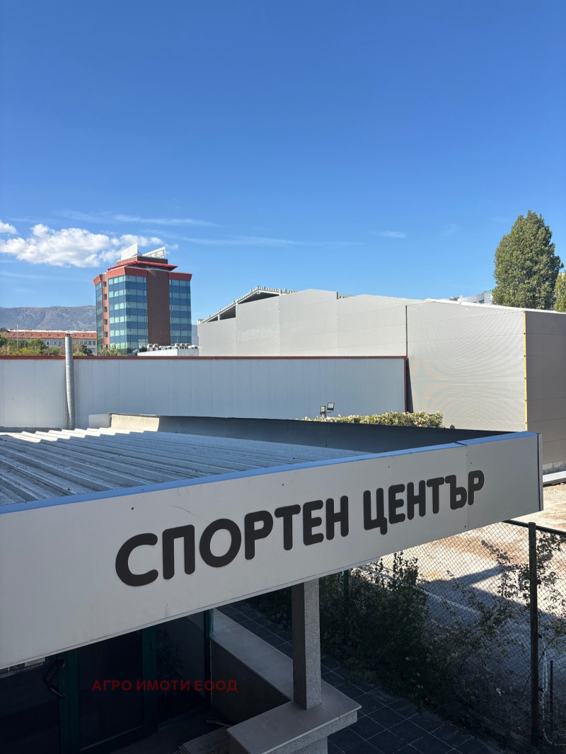 Дава под наем БИЗНЕС ИМОТ, гр. София, Полигона