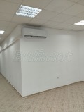 Под наем МАГАЗИН, град Варна, Левски 1 • 2500 лв. / 1278.23 € • 70437159 7