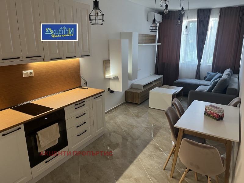 Te huur  2 slaapkamers Veliko Tarnovo , Kolju Fitsjeto , 60 m² | 45938494