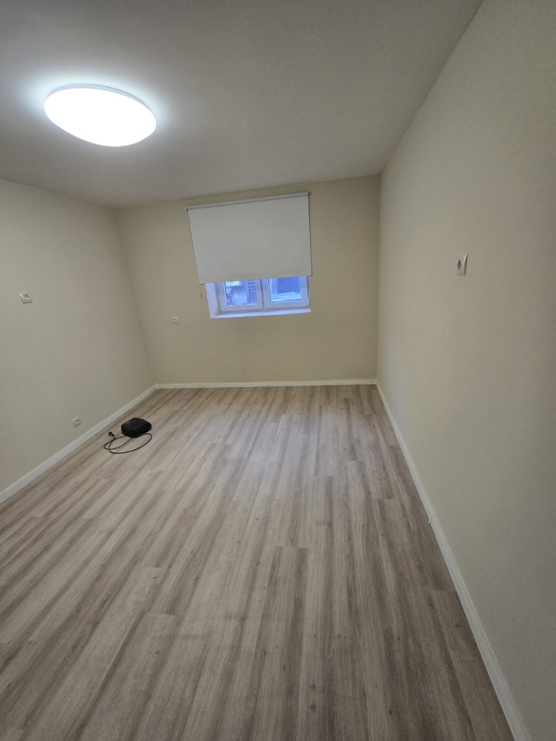 Дава под наем СКЛАД, гр. Пловдив, Център, снимка 2 - Складове - 52874463