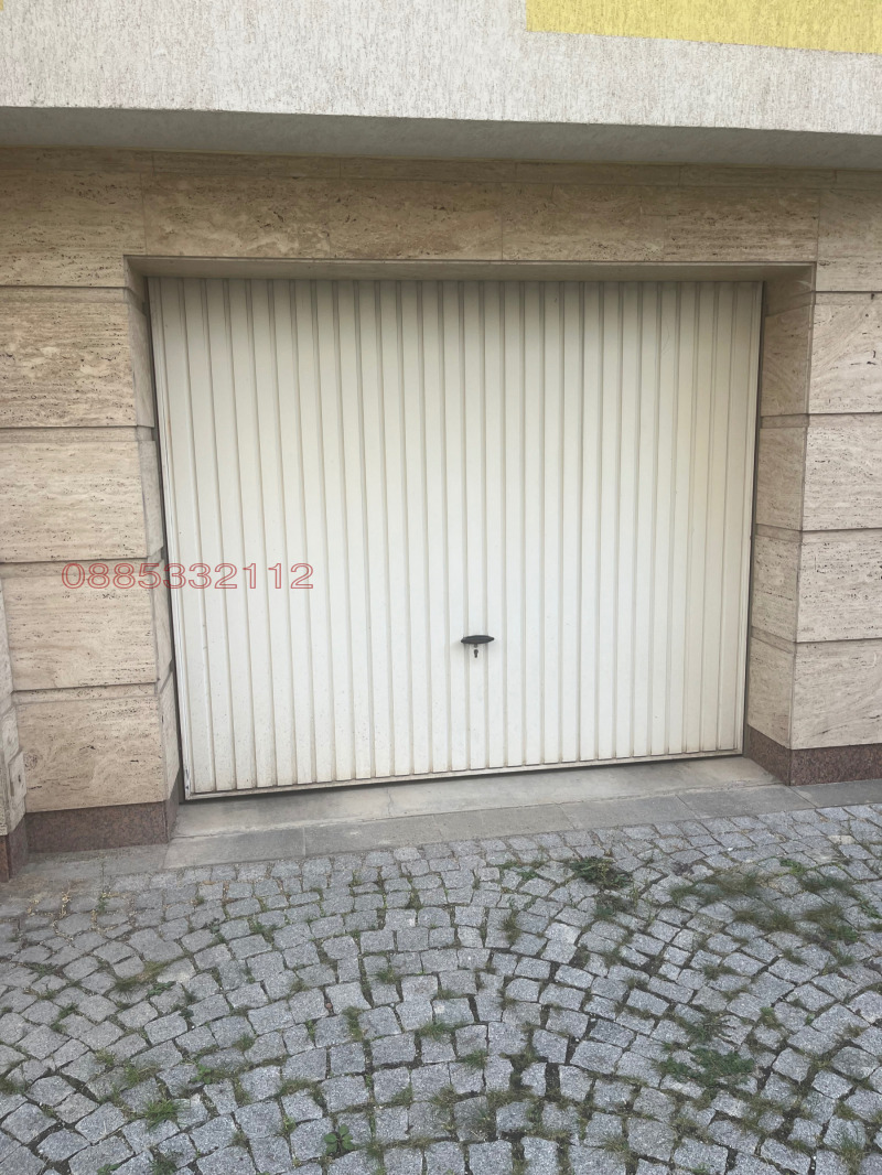 Дава под наем ГАРАЖ, ПАРКОМЯСТО, гр. София, Манастирски ливади, снимка 2 - Гаражи и паркоместа - 53222869