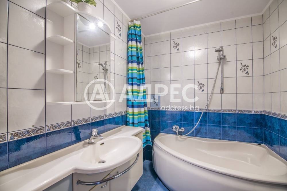 Дава под наем 3-СТАЕН, гр. София, Лозенец, снимка 12 - Апартаменти - 54631069