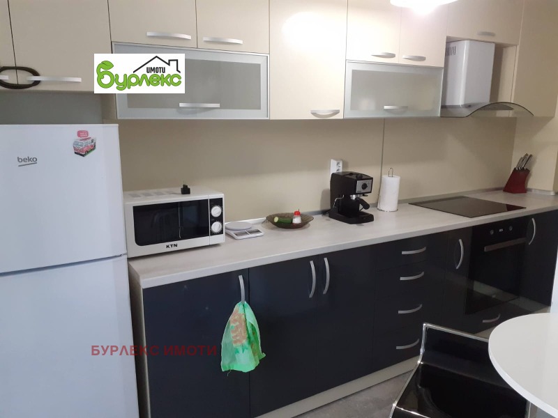 Дава под наем 3-СТАЕН, гр. Варна, Бизнес хотел