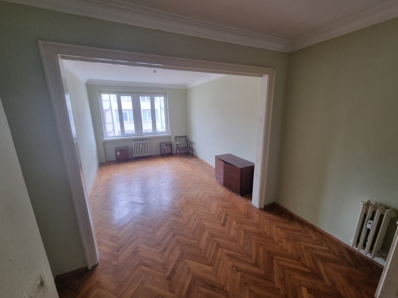 Дава под Наем ОФИС в град София, Оборище - 80 кв.м / 550 € » 1 075.71 лв., АДРЕС НЕДВИЖИМИ ИМОТИ