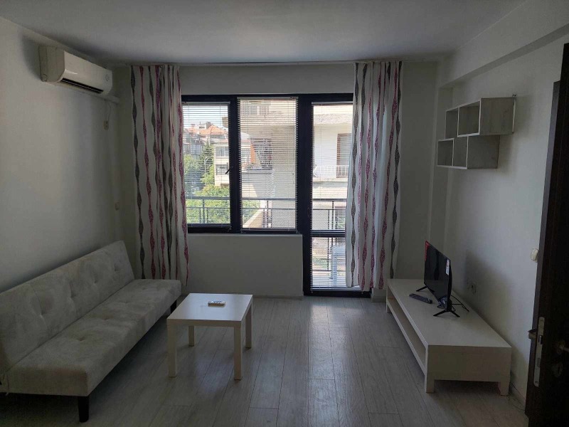 Da affittare  1 camera da letto Burgas , Vazragdane , 5 mq | 26626530 - Immagine [4]