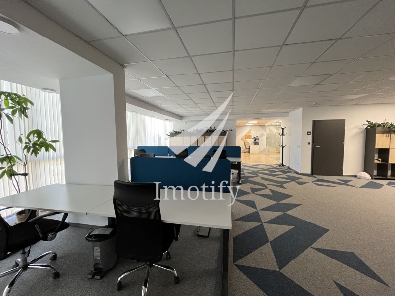 Da affittare  Ufficio Sofia , Geo Milev , 360 mq | 25133331