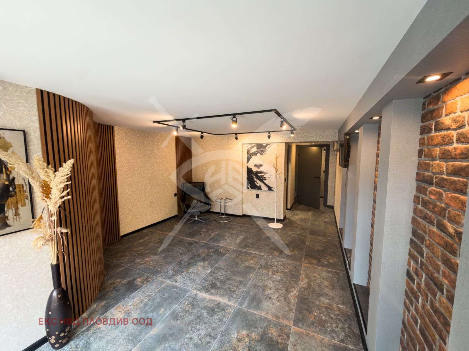 Дава под наем АТЕЛИЕ, ТАВАН, гр. Пловдив, Кършияка