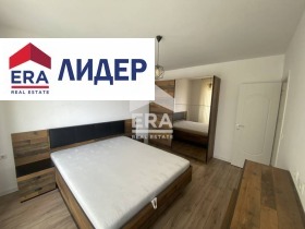 1 спаваћа соба Хашове, Русе