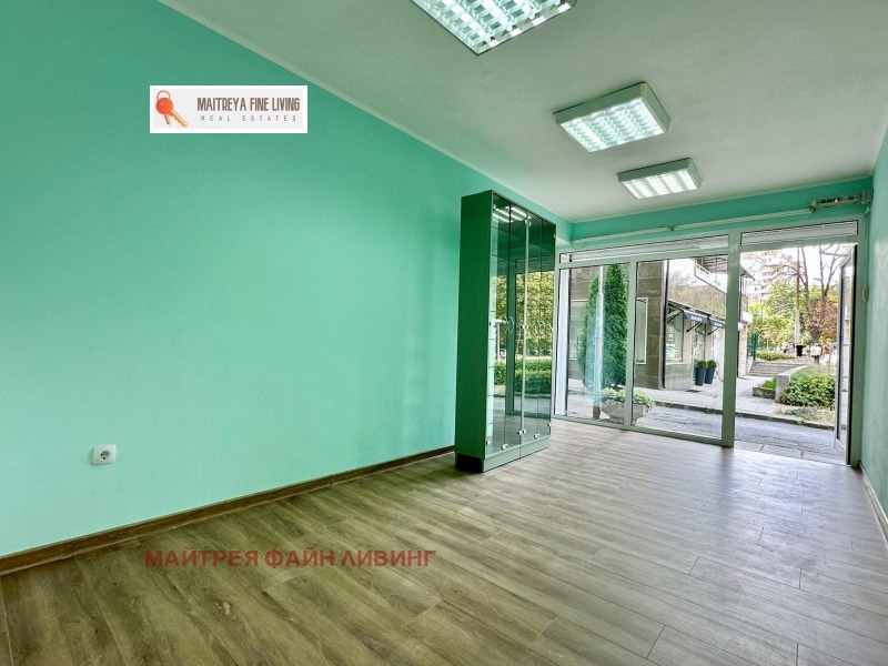 Под наем МАГАЗИН, град София, Белите брези • 560 € • 73329863 — Holmes.bg